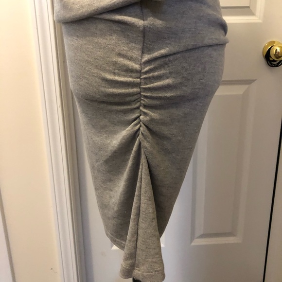 Zenana Outfitters V-neck & V-back sweater dress - Picture 2 of 5